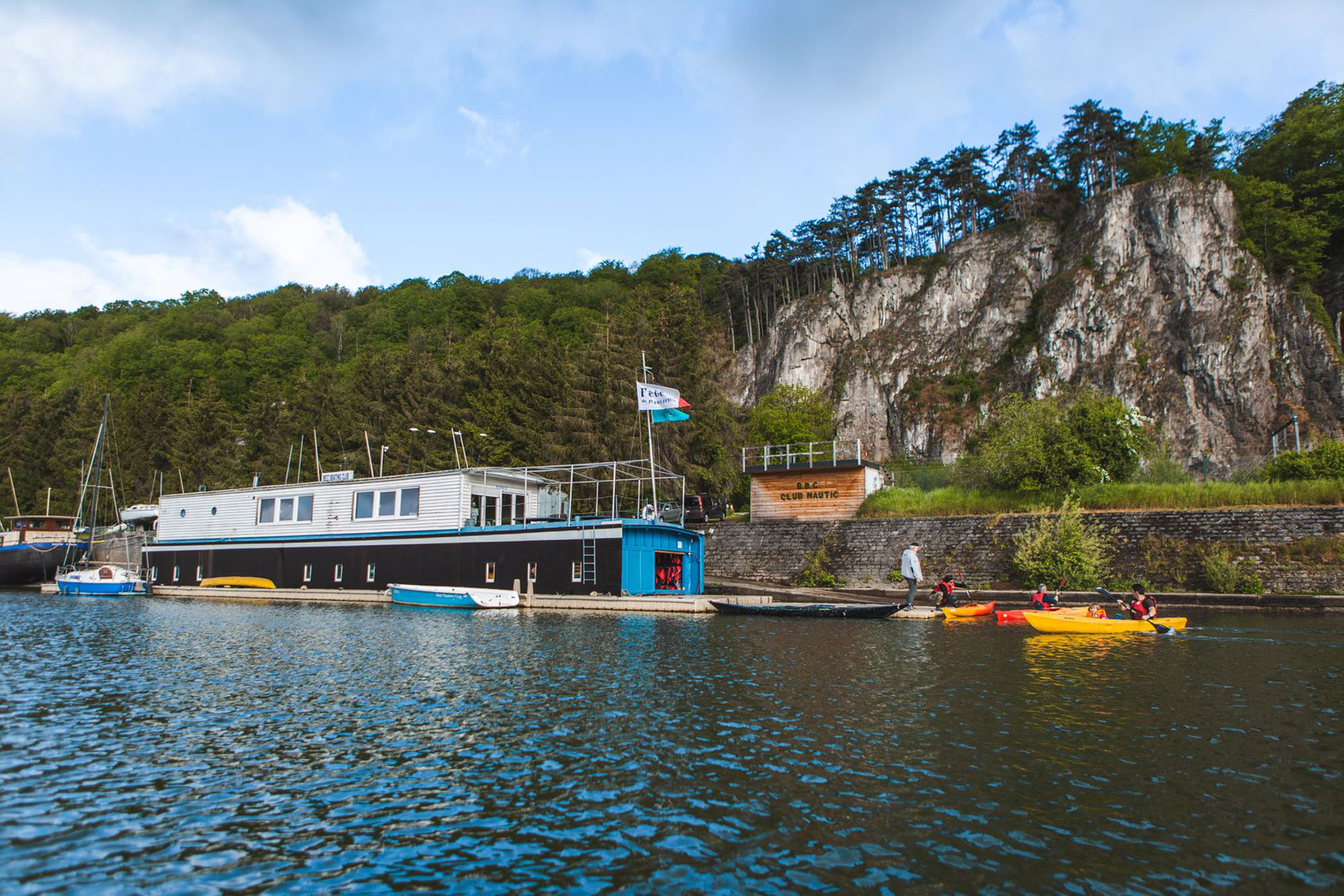 Royal Beez Boating Club